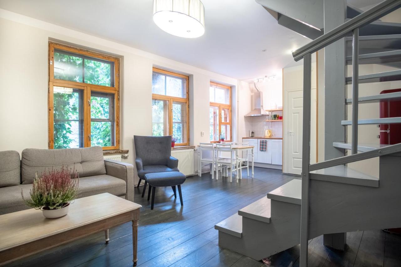 Dream Stay - Bright 2-Bedroom 2-Floor Old Town Apartment Tallinn Dış mekan fotoğraf