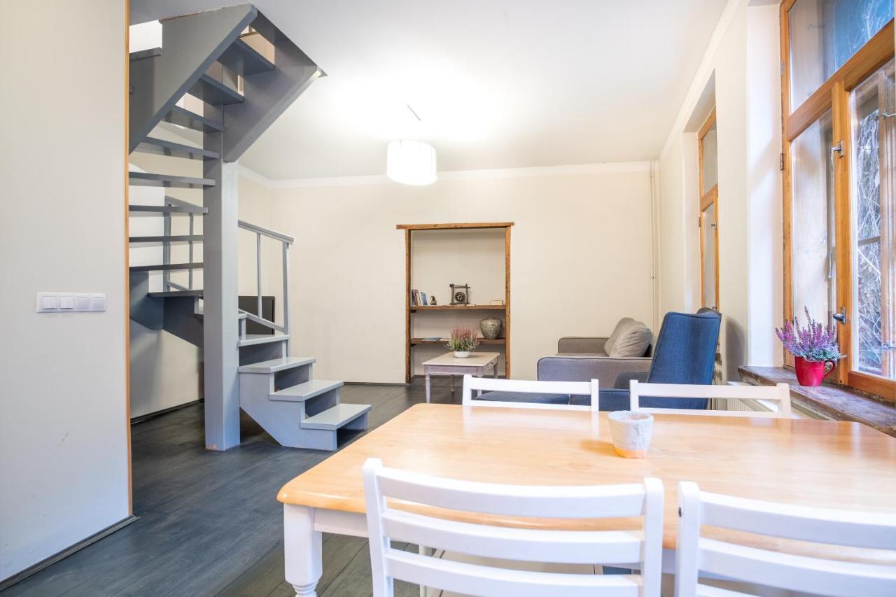 Dream Stay - Bright 2-Bedroom 2-Floor Old Town Apartment Tallinn Dış mekan fotoğraf