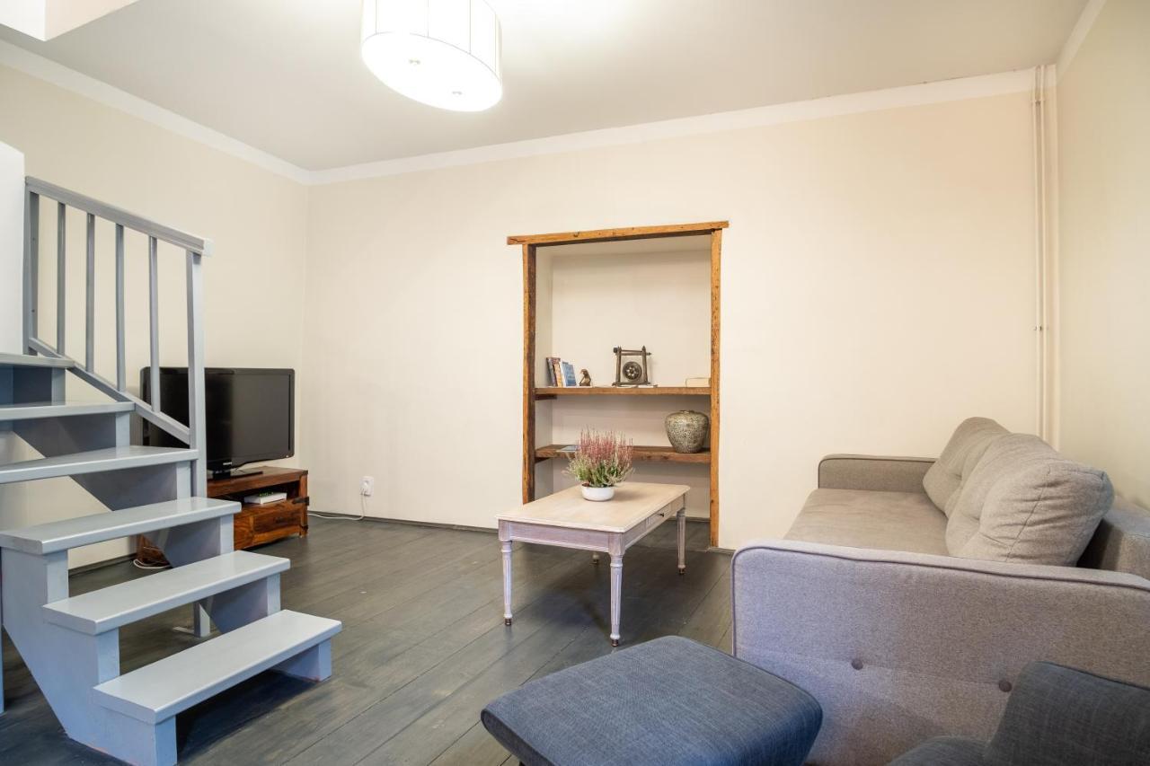 Dream Stay - Bright 2-Bedroom 2-Floor Old Town Apartment Tallinn Dış mekan fotoğraf