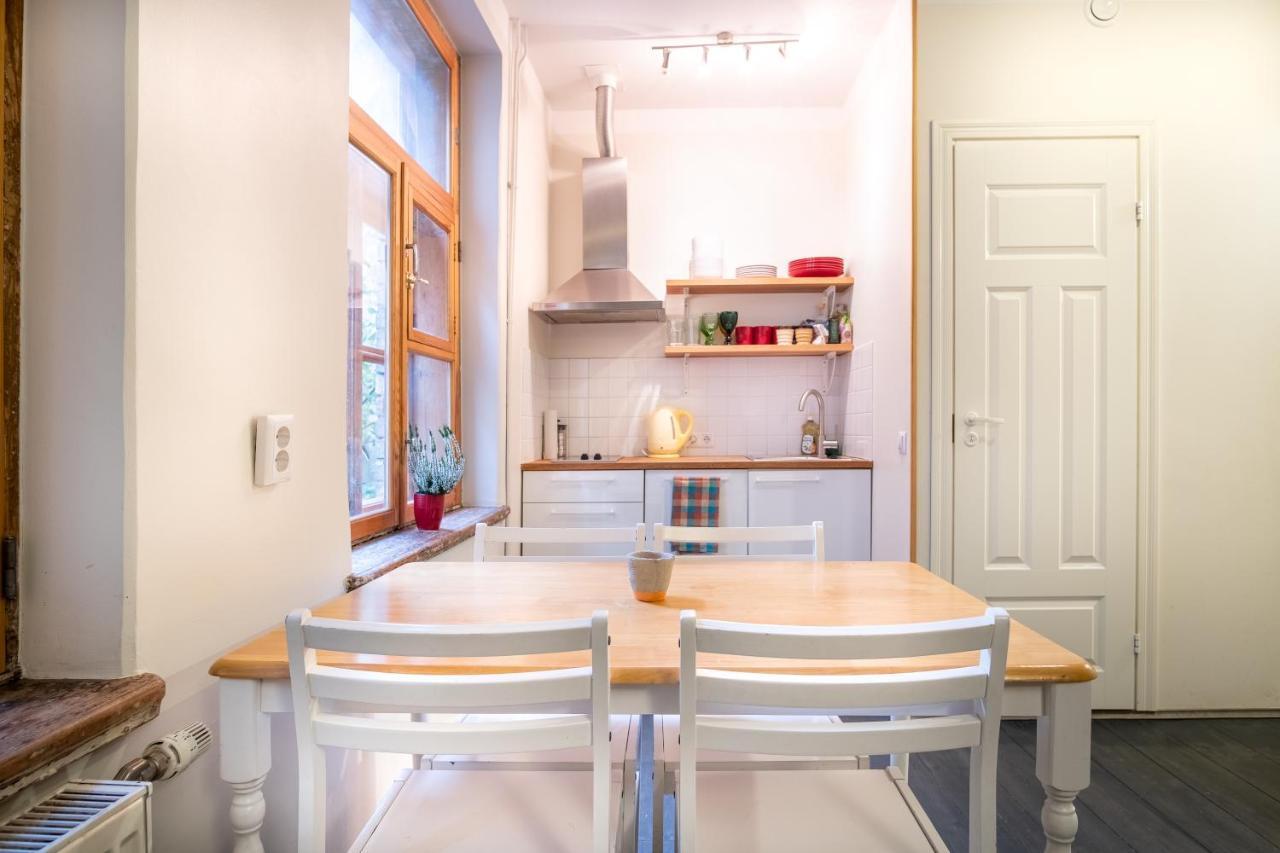 Dream Stay - Bright 2-Bedroom 2-Floor Old Town Apartment Tallinn Dış mekan fotoğraf