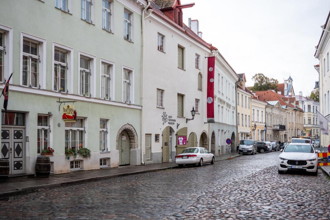 Dream Stay - Bright 2-Bedroom 2-Floor Old Town Apartment Tallinn Dış mekan fotoğraf