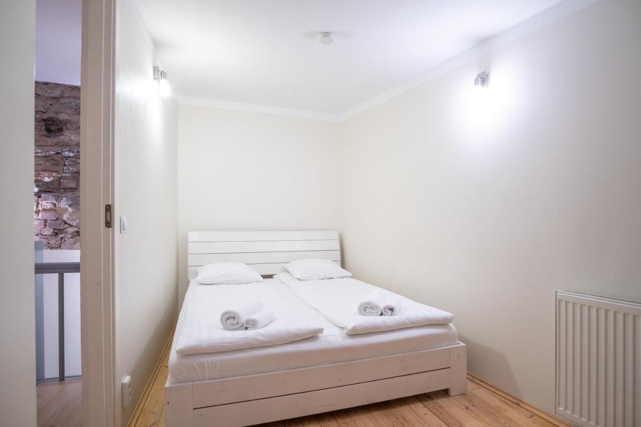 Dream Stay - Bright 2-Bedroom 2-Floor Old Town Apartment Tallinn Dış mekan fotoğraf